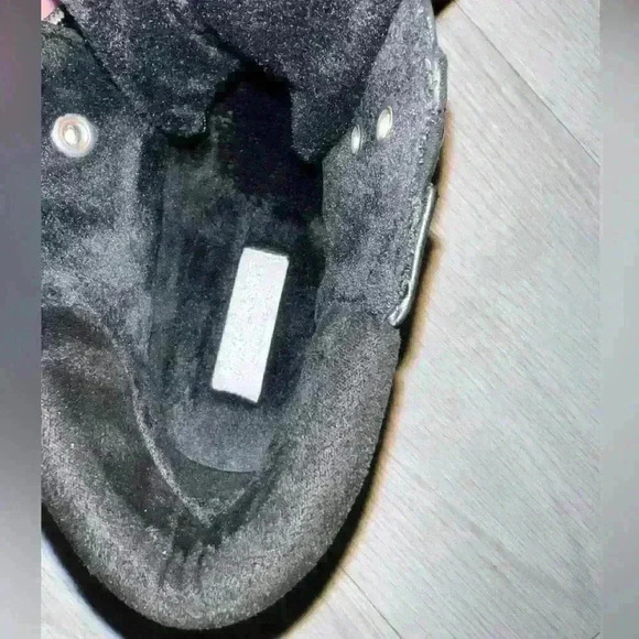 NWT juicy couture black pebbled faux leather lug boots. 7.5 - Picture 7 of 9